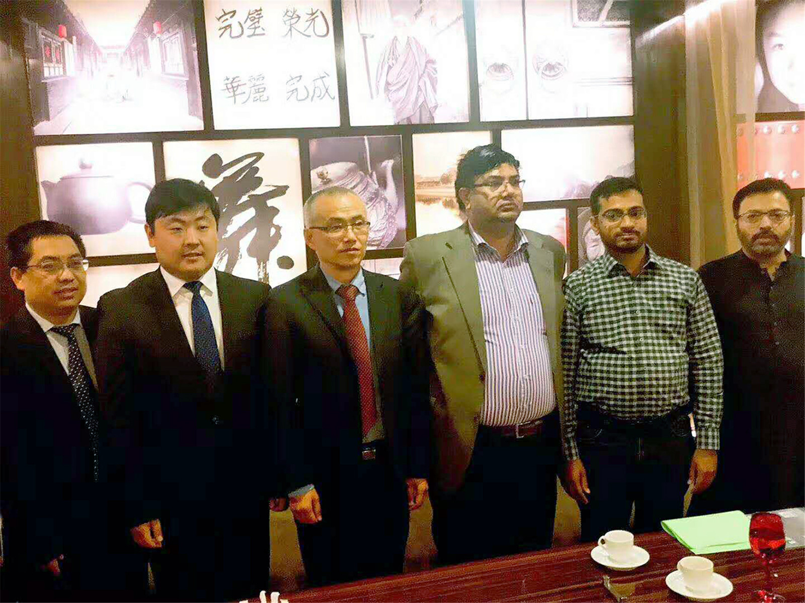 聚力共赢必一运动伊士顿赴巴基斯坦市场拓展顺遂推进，，，，，，，，首单签约100台！